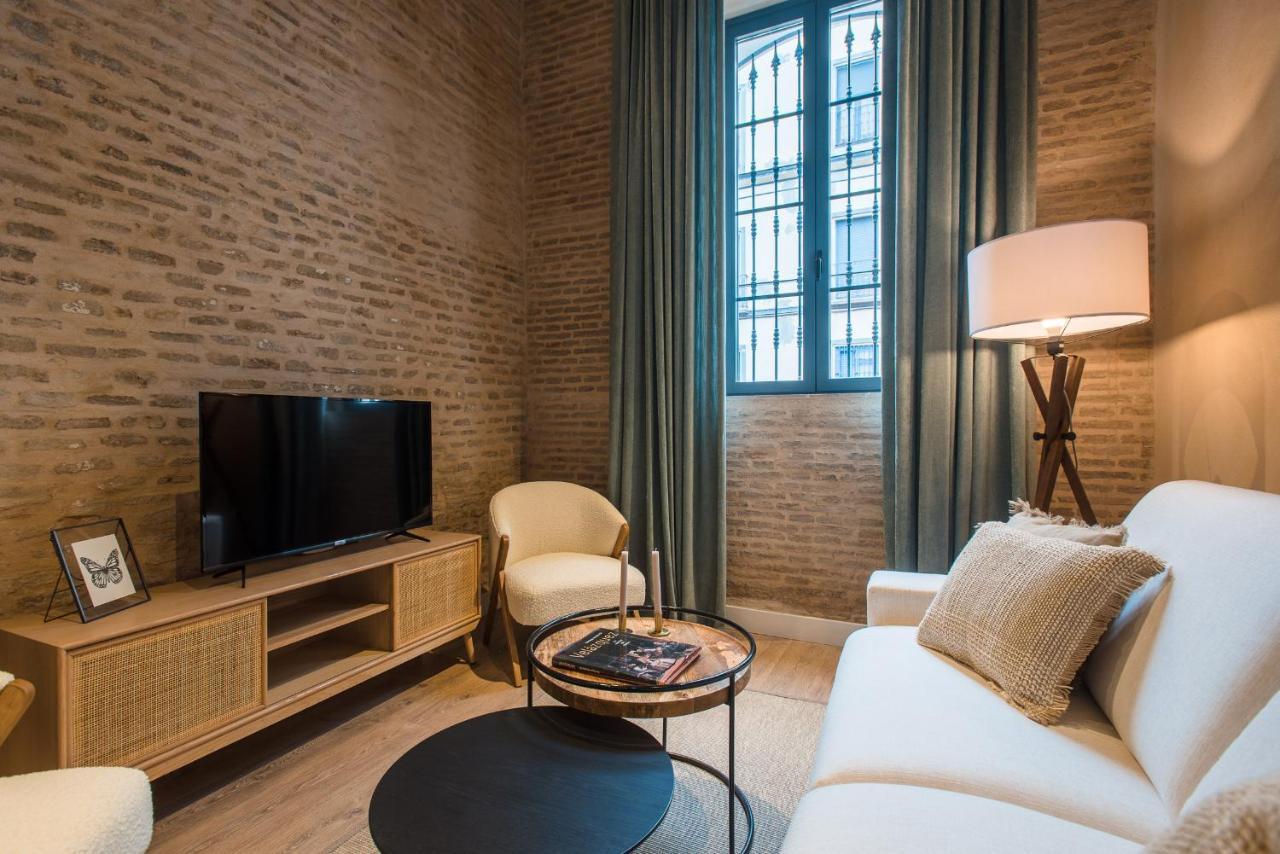 La Silleria De Triana By Magno Apartments Seville Luaran gambar